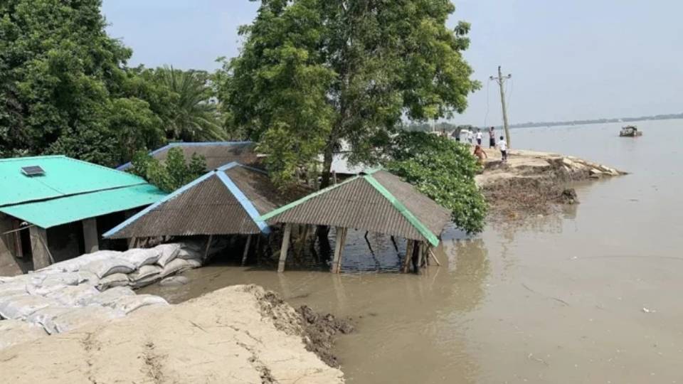 dhaki_river.jpg